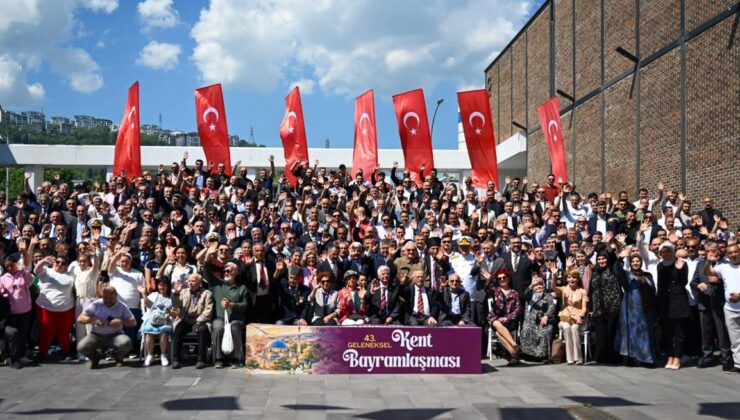 Kocaeli’de 43. Geleneksel Kent Bayramlaşması Gerçekleşti