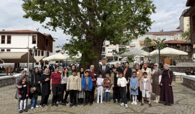Gölcük’te Anneler Günü: Düşünce ve Sevgi Felsefe Atölyesi’nde Buluştu