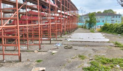 ‘Sporun Başkenti’ Vizyonuna Yakışmayan Tezatlık! Mehmet Ali Kağıtçı Stadı Temizlik Bekliyor