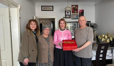 İzmit Belediyesinden Kahraman Gazilere Vefa Ziyareti