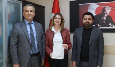 İzmit Belediyesinden Kadın Muhtarlara Anlamlı Ziyaret