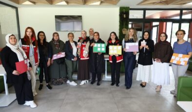 Kartepe’de Ebeveynlere Özel Eğitim: “Dijital Ebeveynlik Atölyesi” Düzenlendi!