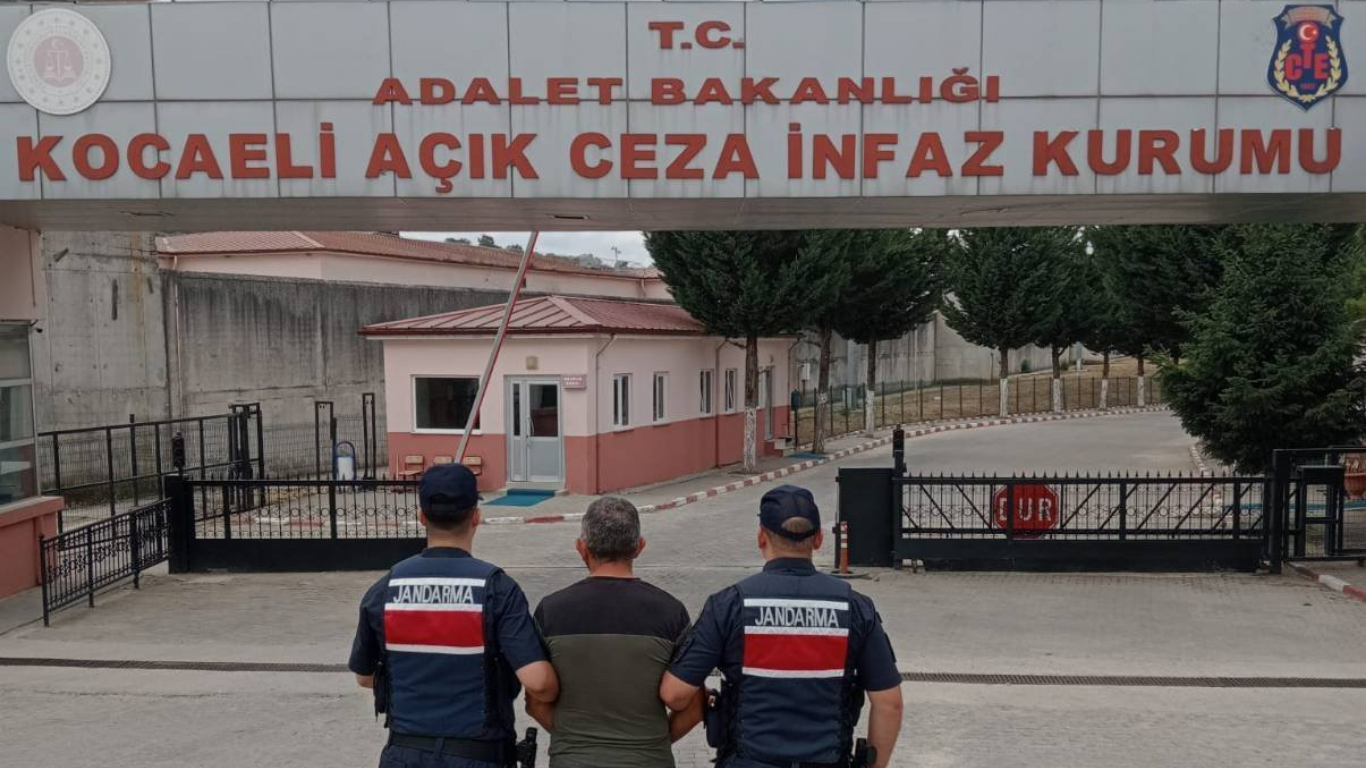 Kocaeli’de Dev Operasyon: 25 Yıl Hapis Cezası Bulunan Firari Kandıra’da Yakalandı!