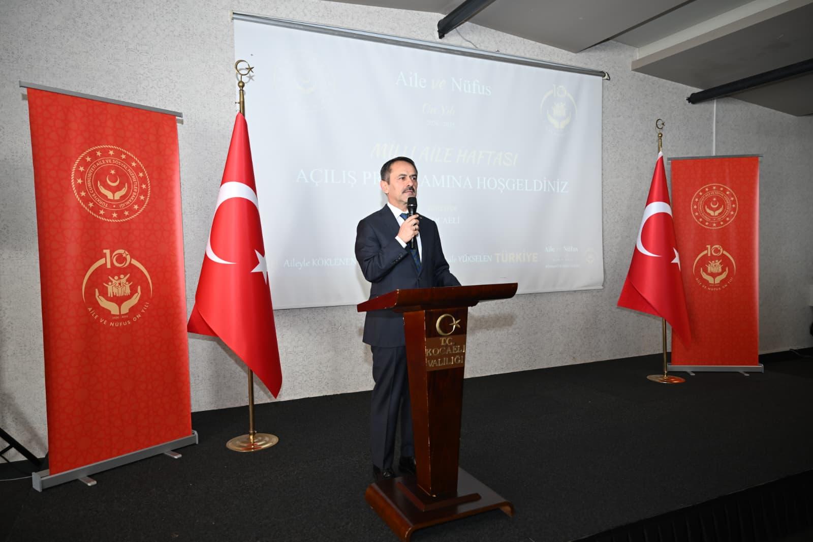 Kocaeli’de “Milli Aile Haftası” Başladı: Aktaş Çifti ve Kent Protokolü Açılışta Buluştu