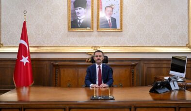 Vali İlhami Aktaş’tan Narkotik Şube’ye Tebrik Ziyareti: Milyonlarca Zehir Hapı Engellendi!