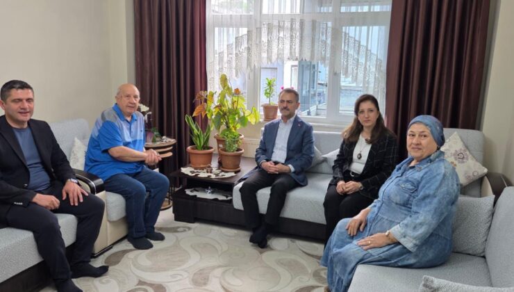 Aktaş Çiftinden Milli Aile Haftasında Anlamlı Bayram Mesaisi