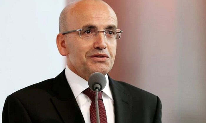 İhracatta Tarihi Zirve: Yıllıklandırılmış Rakam 275,8 Milyar Dolara Ulaştı!