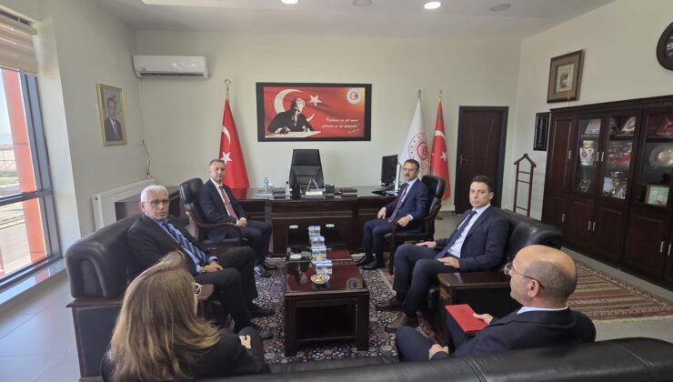 DIŞ TİCARETİN KALBİNDE BÜROKRASİ MESAİSİ: VALİ AKTAŞ GÜMRÜKTE!