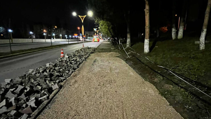 Büyükşehir’den İzmit’e  Yatırım: 17 Ağustos Bulvarı Yenilendi!