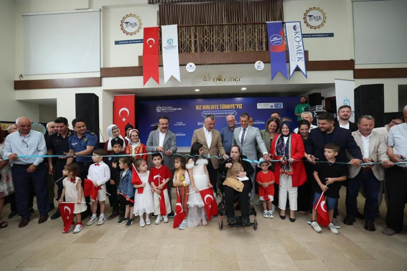 Başkan Büyükakın: “Kocaeli’de Koca Bir Dayanışma Sistemi Kurduk”