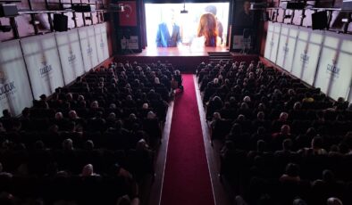 5. Kocaeli Film Festivali Gölcük’te Başladı: Serpil Tamur’a “Yaşam Boyu Onur Ödülü”