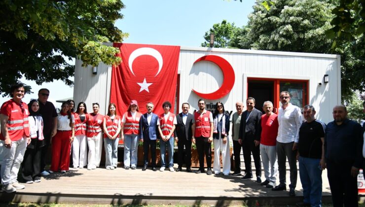 Başiskele Sahili’nde İyilik Hareketi: 3. Geleneksel Kan Bağışı Programı Başladı!