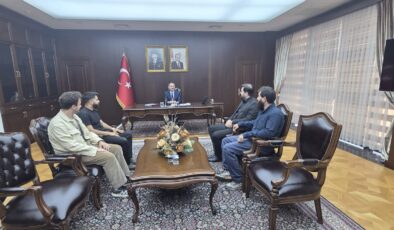Vali Aktaş, Gebze Makamda Vatandaşlarla ve Kıbrıs Gazisiyle Bir Araya Geldi