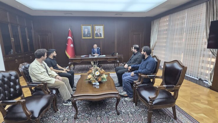 Vali Aktaş, Gebze Makamda Vatandaşlarla ve Kıbrıs Gazisiyle Bir Araya Geldi