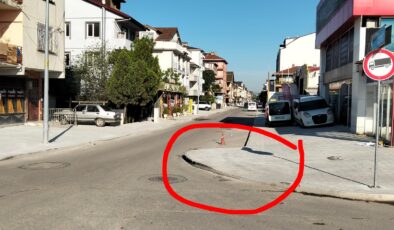 Kartepe İstasyon Mahallesi’ndeki Yol Düzenlemesi Sürücüleri Tedirgin Ediyor