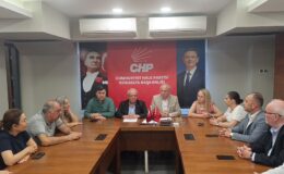 CHP Kocaeli  Parti Okulu Eğitmenlerinden Yargı Kararına Tepki: “Halk İradesinin Yanındayız”
