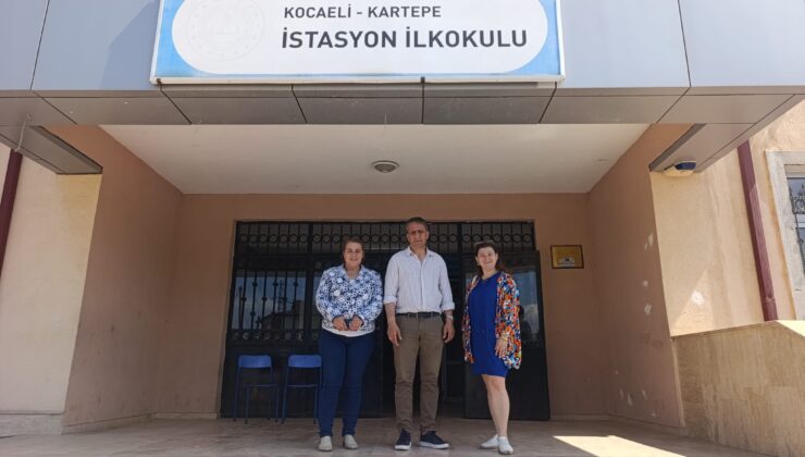 Kartepe’de Mezun Olan Öğrencilere Anlamlı Hediye
