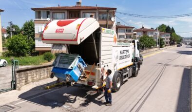 Kartepe’de Bayram Sonrası Titiz Çalışma: Konteynerler Köşe Bucak Temizleniyor