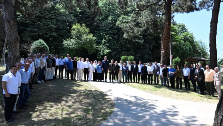 Kartepe’de Hizmetler Muhtarlarla Masaya Yatırıldı