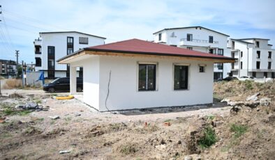 Kartepe’de Üç Mahalleye Birden Yeni Muhtarlık Binası: Çalışmalar Yerinde İncelendi