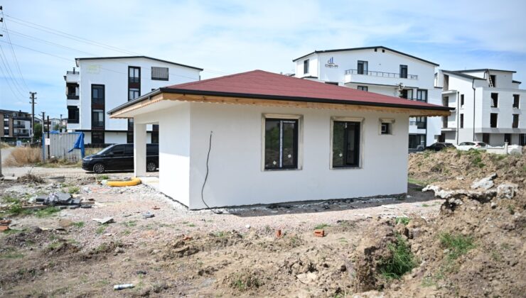 Kartepe’de Üç Mahalleye Birden Yeni Muhtarlık Binası: Çalışmalar Yerinde İncelendi
