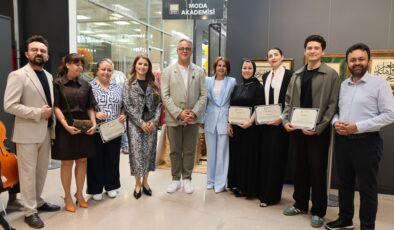 Modanın Asi Ruhu ve Sanat Akımları Kocaeli’de Vitrine Çıktı!