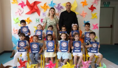 Minik Yüreklerin Karne Heyecanı: ‘Senin Yuvan’da Yaz Tatili Coşkusu