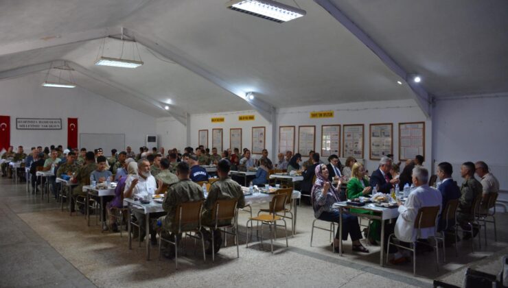 Vali Aktaş, Kara Kuvvetleri Komutanlığı Kuruluş Yıl Dönümünde Şehit Aileleri ve Gazilerle Buluştu