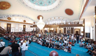 ​Vali Yardımcısı Dr. Olgun Öner, Dilovası Kur’an Kursları Kapanış Programına Katıldı
