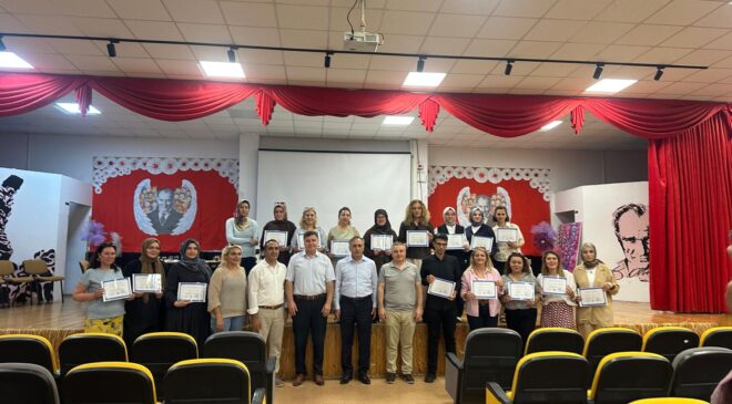 GÖLCÜK’TE ANLAMLI MEZUNİYET: ANLIYORUM ANLAŞILIYORUM PROJESİNDE SERTİFİKALAR VERİLDİ!