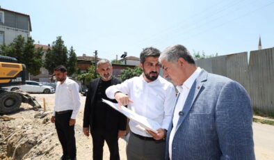 Cumhuriyet Mahallesi’nin Talebi Yerine Geliyor: Semt Konağı Projesinde İlk Kazma Vuruldu