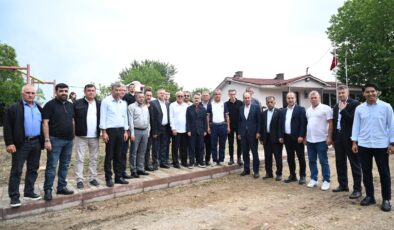 VALİ İLHAMİ AKTAŞ ARPALIKİHSANİYE’DEKİ MEVLİD PROGRAMINA KATILDI