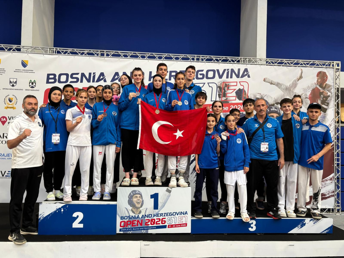 Kağıtspor Fırtınası: Mavi-Beyazlılar Son İki Haftada Dünyayı Salladı!