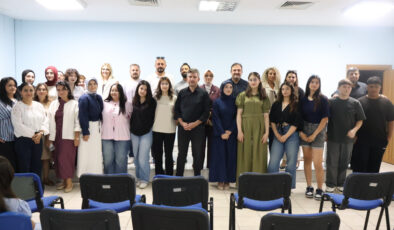 Beyaz Kalpler’de Mezuniyet Gururu! Geleceğin Şefleri Sertifikalarını Aldı