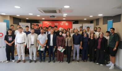BÜYÜKŞEHİR’DEN GENÇLERE KARİYER DESTEĞİ: “BİLİM KAFE” İLE GELECEĞİN MESLEKLERİ TANITILIYOR