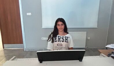 İZMİT’İN GURURLARI: SANAT AKADEMİSİ ÖĞRENCİLERİNDEN ÇİFTE BAŞARI!