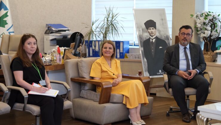İzmit’teki Genel Randevu Sıkıntısına Karşı “Halk Günleri Artırılsın” Talebi