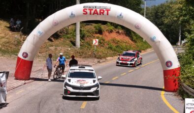 KARTEPE’DE MOTOR SPORLARI RÜZGARI: TIRMANMA YARIŞI NEFES KESTİ!