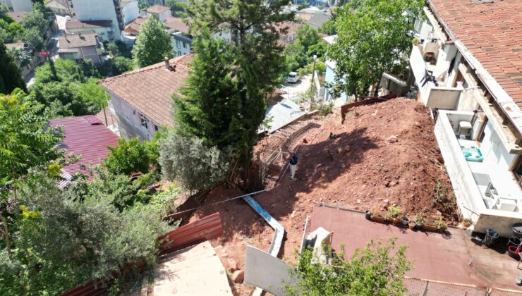 İzmit Belediyesi Serdar Mahallesi’ne Yeni Merdiven ve İstinat Duvarı İnşa Ediyor