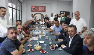 Kocaeli Yozgatlılar Derneği’nde Nöbet Değişimi: Yeni Başkan Mehmet Ersoy Oldu