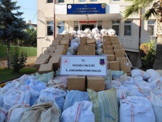 GEBZE’DE DEV OPERASYON: 5 MİLYON LİRALIK KAÇAK TÜTÜN ELE GEÇİRİLDİ!
