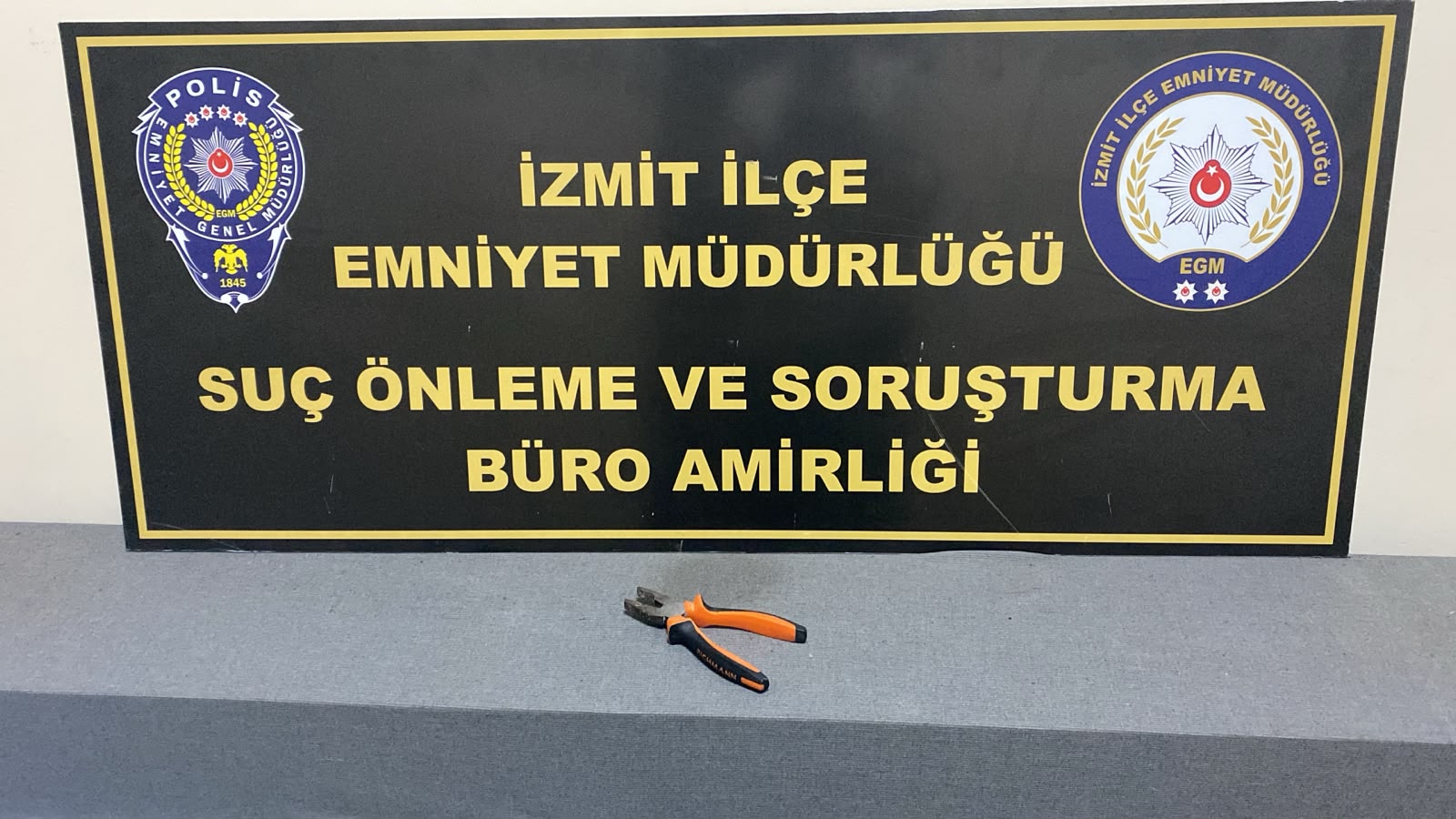 Kocaeli’de Otobüs Şoförüne Silah Süsü Verilmiş Penseyle Tehdit: Saldırgan Yakalandı