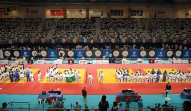 ‘Sporun Başkenti’ Kocaeli’de Judo Coşkusu: Emre Yazgan Anısına 1626 Sporcu Tatamiye Çıktı
