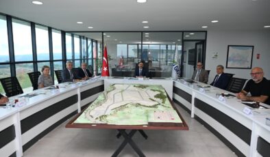 KANDIRA GIDA İHTİSAS OSB MÜTEŞEBBİS HEYET TOPLANTISI VALİ İLHAMİ AKTAŞ BAŞKANLIĞINDA GERÇEKLEŞTİRİLDİ