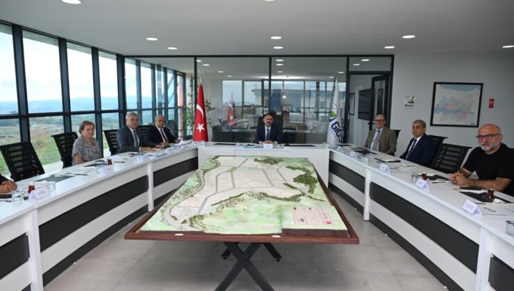 KANDIRA GIDA İHTİSAS OSB MÜTEŞEBBİS HEYET TOPLANTISI VALİ İLHAMİ AKTAŞ BAŞKANLIĞINDA GERÇEKLEŞTİRİLDİ