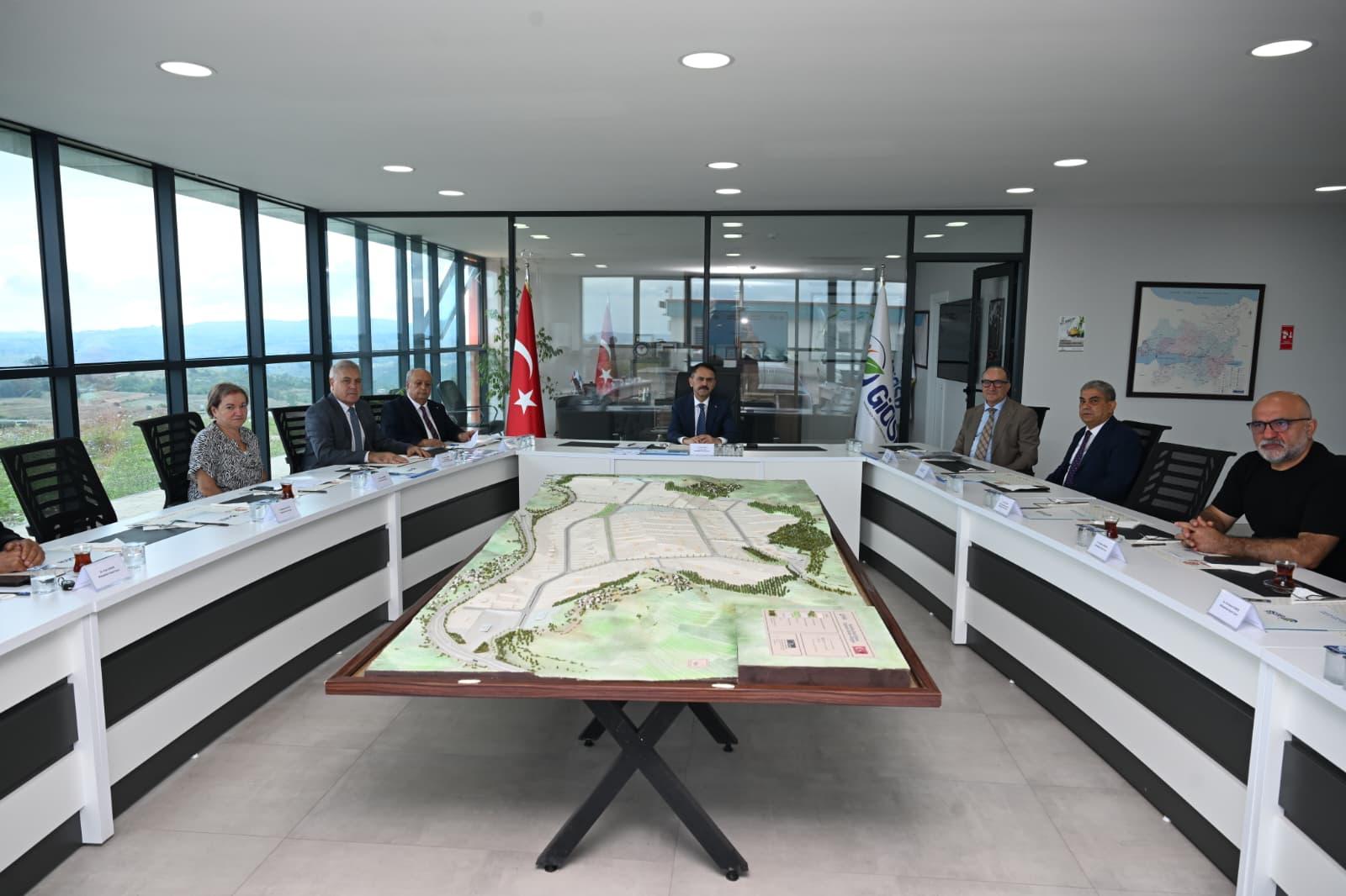 KANDIRA GIDA İHTİSAS OSB MÜTEŞEBBİS HEYET TOPLANTISI VALİ İLHAMİ AKTAŞ BAŞKANLIĞINDA GERÇEKLEŞTİRİLDİ