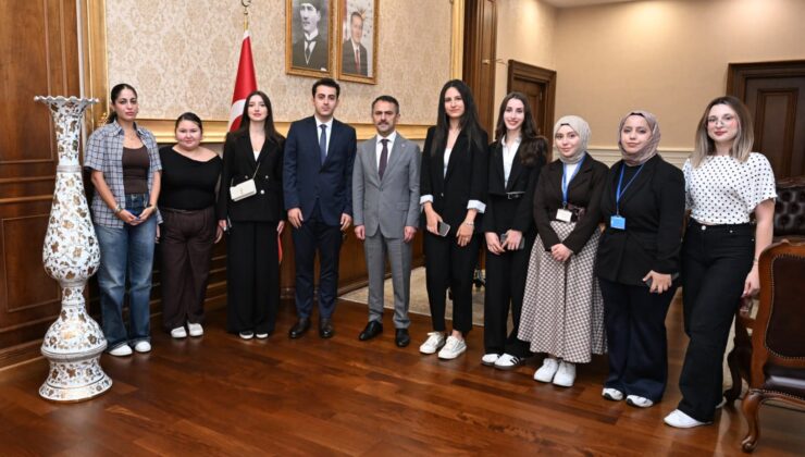 Ulusal Staj Programı Öğrencilerinden Vali İlhami Aktaş’a Ziyaret