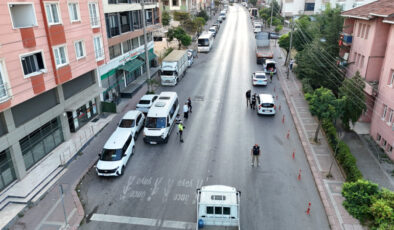 BÜYÜKŞEHİR VE EMNİYET’TEN KORSAN SERVİSLERE GEÇİT YOK: 12 ARACA CEZA, 1 ARAÇ MEN