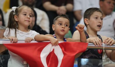 Tribünden Geleceğe Uzanan Hayaller: Bugünün Seyircileri Yarının Minder Kahramanları Oluyor
