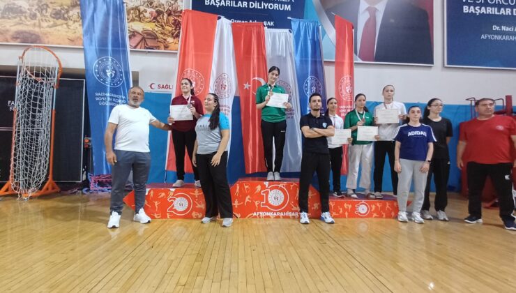Kartepe Belediyesporlu Karatecilerden Büyük Gurur!